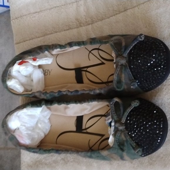 Sam & Libby Shoes - SAM  LIBBY size 8 color verde militar y negro